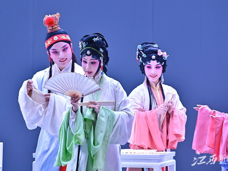 Gan Opera performance with traditional costumes and stage setting