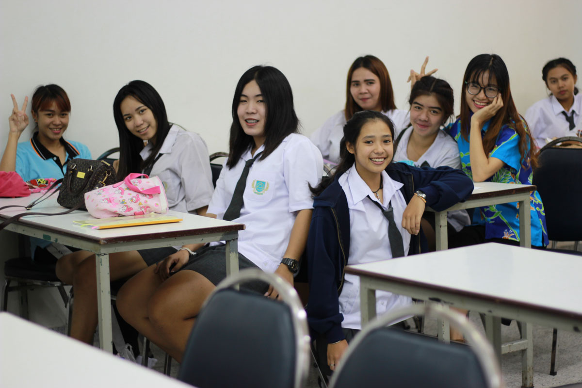 Advanced Chinese language learning and cultural immersion